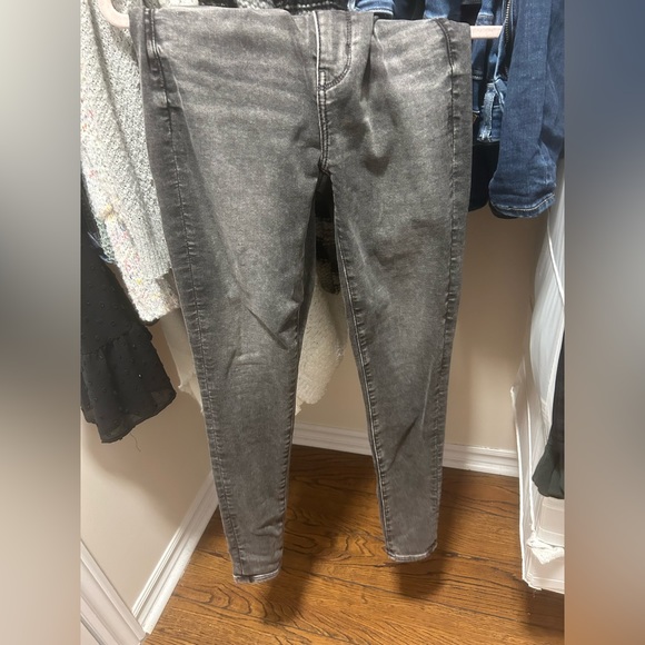 American Eagle Jeans - Picture 2 of 2